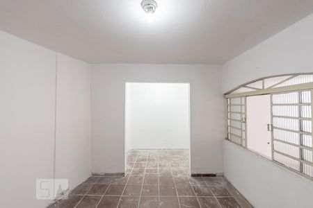 Casa à venda com 262m², 4 quartos e 2 vagasQuarto de Serviço