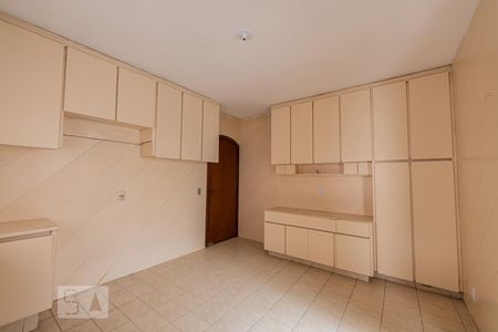 Casa à venda com 262m², 4 quartos e 2 vagasCozinha
