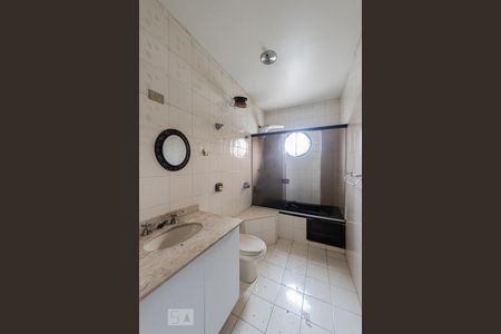 Casa à venda com 262m², 4 quartos e 2 vagasBanheiro Suite