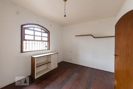 Casa à venda com 262m², 4 quartos e 2 vagasSuite Americana