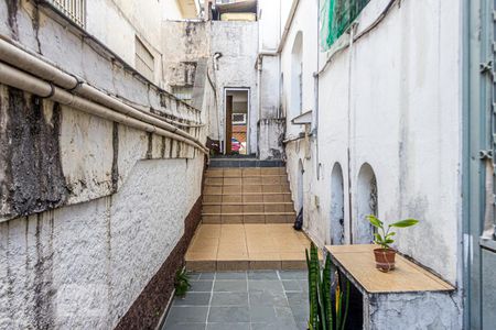 Casa para alugar com 16m², 1 quarto e sem vagaQuintal