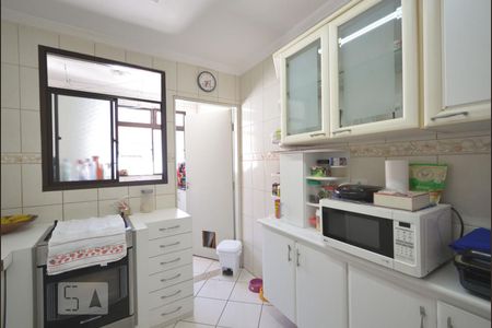 Apartamento à venda com 65m², 2 quartos e 1 vaga Apartamento à venda com 65m², 2 quartos e 1 vagaCozinha