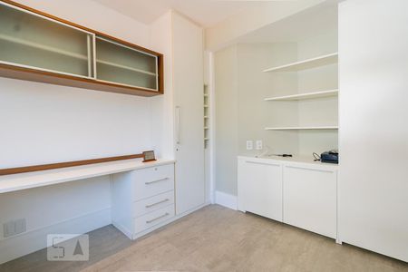 Apartamento à venda com 246m², 4 quartos e 3 vagasSuíte 1