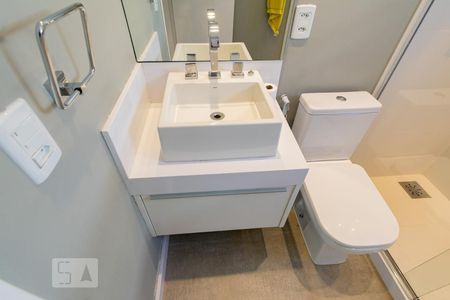 Apartamento à venda com 246m², 4 quartos e 3 vagasBanheiro da Suíte 1