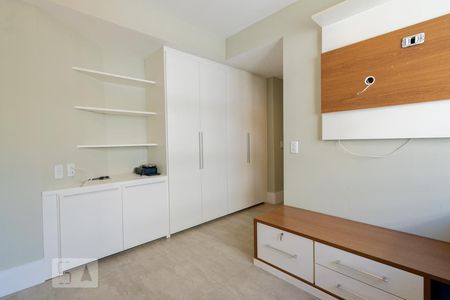 Apartamento à venda com 246m², 4 quartos e 3 vagasSuíte 1