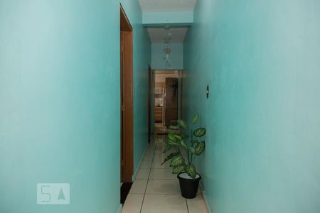 Corredor de casa à venda com 5 quartos, 150m² em Jardim das Camelias, São Paulo