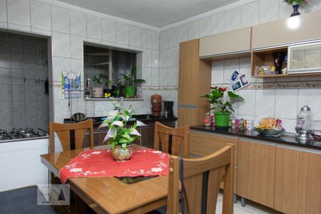 Cozinha 1 de casa à venda com 5 quartos, 150m² em Jardim das Camelias, São Paulo