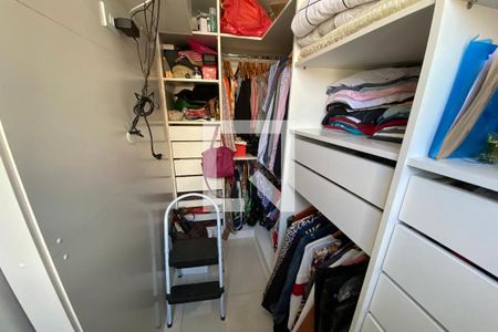 Apartamento à venda com 60m², 2 quartos e 1 vagaCloset do quarto 2