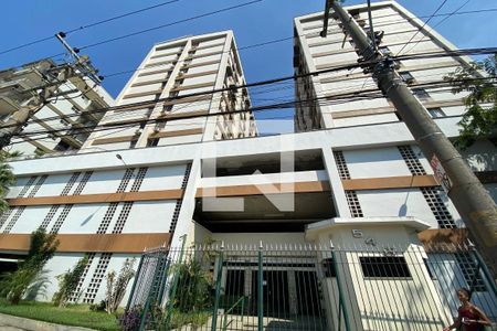 Apartamento à venda com 60m², 2 quartos e 1 vagaFachada