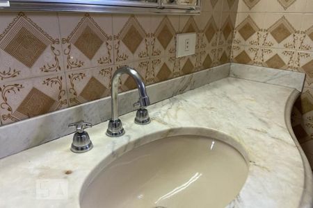 Casa para alugar com 420m², 4 quartos e 5 vagas Casa para alugar com 420m², 4 quartos e 5 vagasBanheiro - Torneira