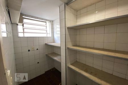 Casa para alugar com 420m², 4 quartos e 5 vagas Casa para alugar com 420m², 4 quartos e 5 vagasDespensa