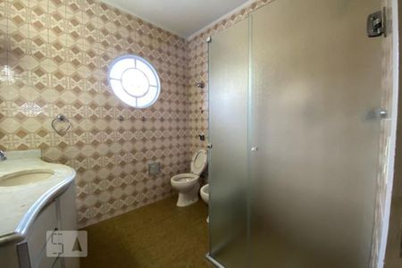 Casa para alugar com 420m², 4 quartos e 5 vagas Casa para alugar com 420m², 4 quartos e 5 vagasBanheiro