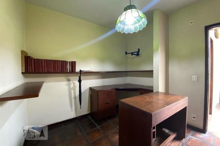 Casa para alugar com 420m², 4 quartos e 5 vagas Casa para alugar com 420m², 4 quartos e 5 vagasEscritório