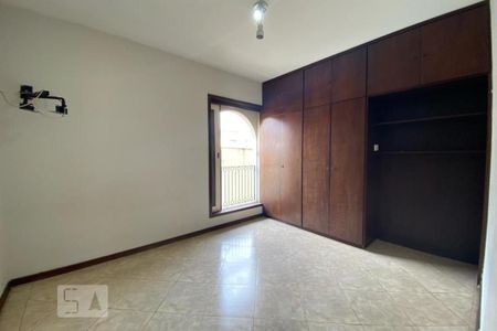 Casa para alugar com 420m², 4 quartos e 5 vagas Casa para alugar com 420m², 4 quartos e 5 vagasQuarto 3