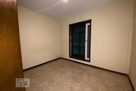 Casa para alugar com 420m², 4 quartos e 5 vagas Casa para alugar com 420m², 4 quartos e 5 vagasQuarto 4