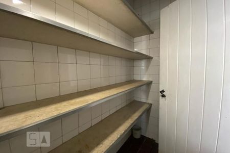 Casa para alugar com 420m², 4 quartos e 5 vagas Casa para alugar com 420m², 4 quartos e 5 vagasDespensa