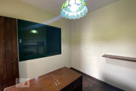Casa para alugar com 420m², 4 quartos e 5 vagas Casa para alugar com 420m², 4 quartos e 5 vagasEscritório