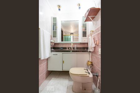 Apartamento para alugar com 230m², 4 quartos e 3 vagasBanheiro