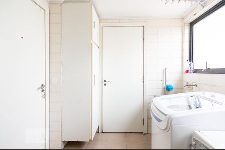 Apartamento para alugar com 230m², 4 quartos e 3 vagasÁrea de Serviço