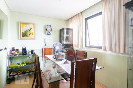 Apartamento para alugar com 230m², 4 quartos e 3 vagasCopa