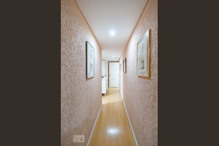 Apartamento para alugar com 230m², 4 quartos e 3 vagasCorredor