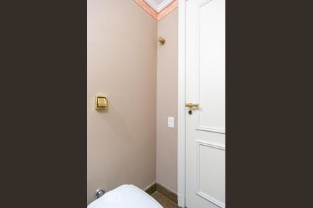 Apartamento para alugar com 230m², 4 quartos e 3 vagasLavabo