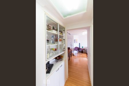 Apartamento para alugar com 97m², 3 quartos e 2 vagasDetalhes Corredor