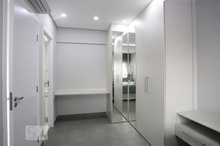 Suíte de apartamento para alugar com 1 quarto, 53m² em Alphaville Empresarial, Barueri