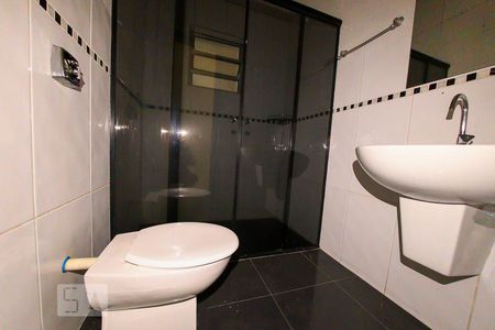 Banheiro de casa para alugar com 1 quarto, 40m² em Jardim City, Guarulhos