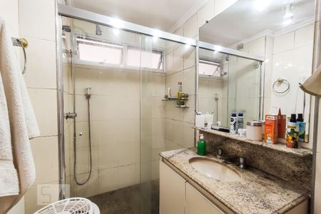 Apartamento à venda com 170m², 4 quartos e 3 vagasBanheiro dos Quartos