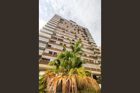 Apartamento à venda com 170m², 4 quartos e 3 vagasFachada