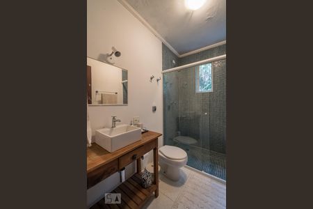 Casa à venda com 1300m², 4 quartos e 7 vagasBanheiro Suíte 1