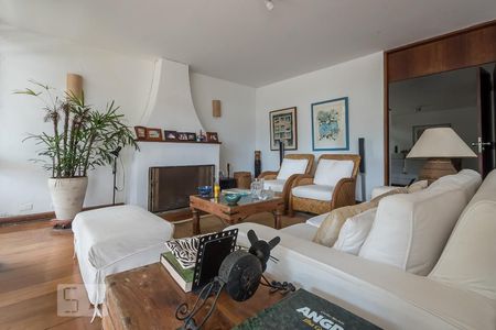 Sala de Estar  de casa à venda com 4 quartos, 1300m² em Chácara Monte Alegre, São Paulo