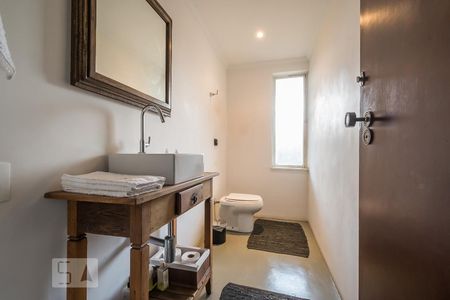 Casa à venda com 1300m², 4 quartos e 7 vagasLavabo 