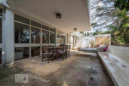 Casa à venda com 1300m², 4 quartos e 7 vagasVaranda Sala