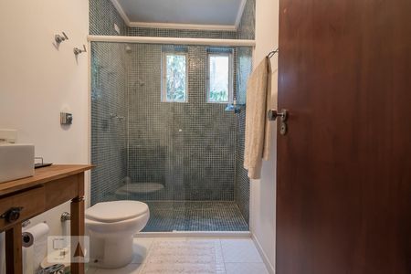 Casa à venda com 1300m², 4 quartos e 7 vagasBanheiro Suíte 1