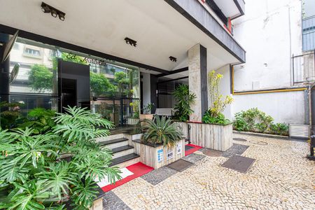 Apartamento à venda com 162m², 3 quartos e 2 vagasEntrada