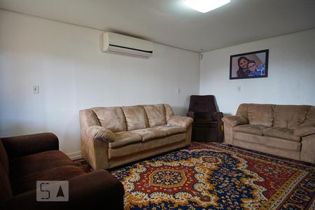 Sala de casa à venda com 4 quartos, 150m² em Estância Velha, Canoas