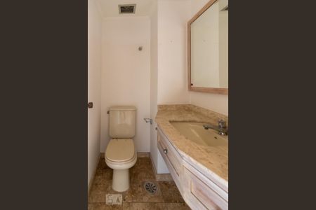 Apartamento à venda com 235m², 4 quartos e 3 vagasLavabo