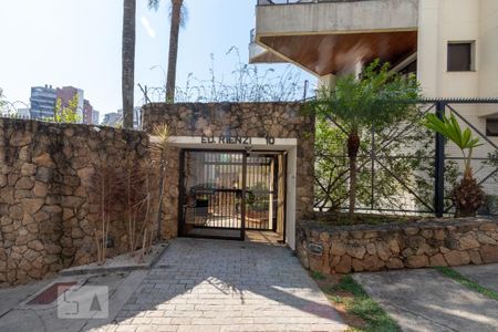 Apartamento à venda com 235m², 4 quartos e 3 vagasFachada