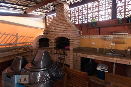 Apartamento à venda com 235m², 4 quartos e 3 vagasÁrea comum - Churrasqueira