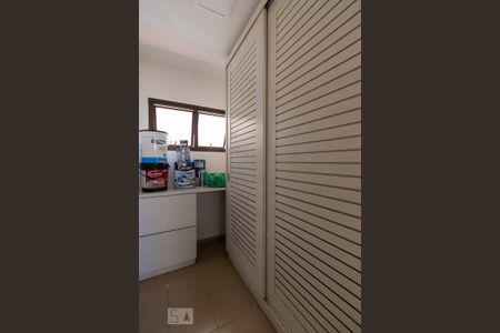 Apartamento à venda com 235m², 4 quartos e 3 vagasQuarto de Serviço