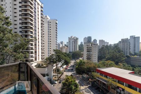 Apartamento à venda com 235m², 4 quartos e 3 vagasVista varanda da sala