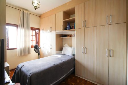 Casa à venda com 230m², 4 quartos e 6 vagasSuíte 2