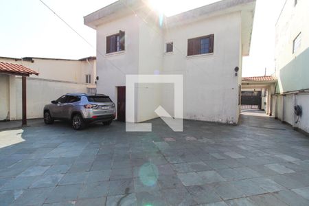Casa à venda com 230m², 4 quartos e 6 vagasQuintal