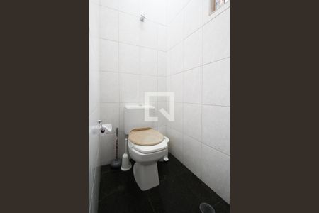 Casa à venda com 230m², 4 quartos e 6 vagasLavabo