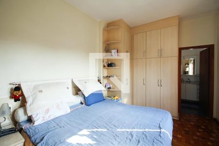 Casa à venda com 230m², 4 quartos e 6 vagasSuíte 1