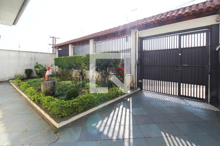 Casa à venda com 230m², 4 quartos e 6 vagasJardim
