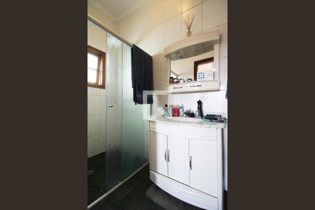 Casa à venda com 230m², 4 quartos e 6 vagasBanheiro da Suíte 2