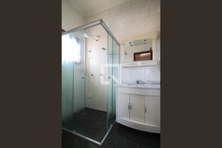 Casa à venda com 230m², 4 quartos e 6 vagasBanheiro da Suíte 4